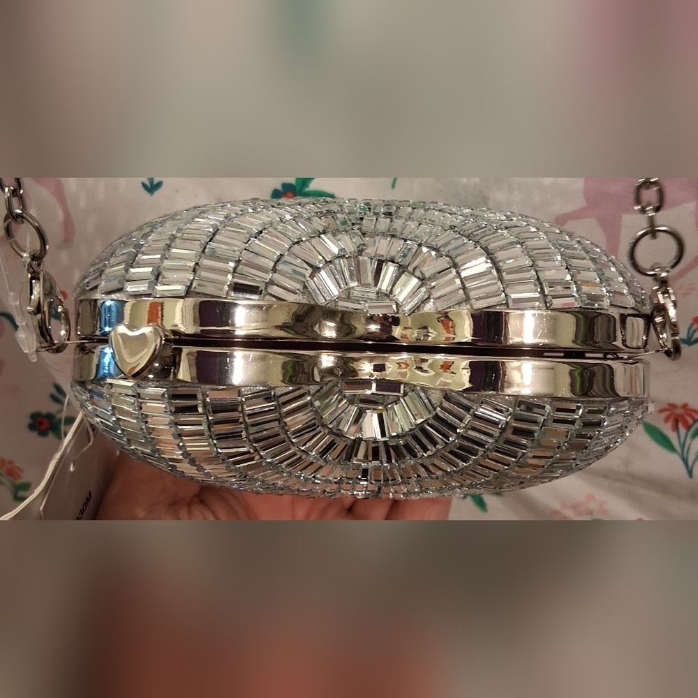 NWT Betsy Johnson Stole My Heart Silver Mirror Formal Crossbody Clutch Purse Bag - Picture 5 of 12